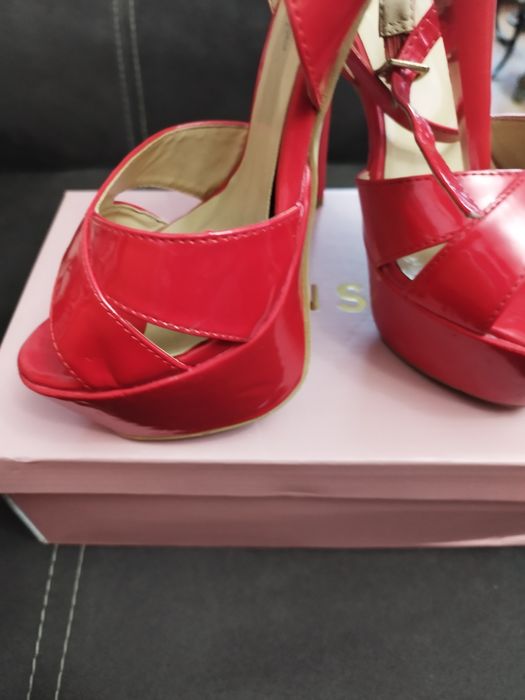 Официални обувки