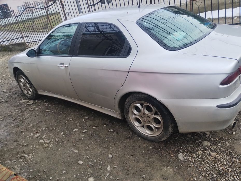 Alfa Romeo  masina merge bine