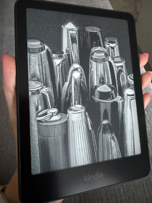 Продавам Kindle Paperwhite 12