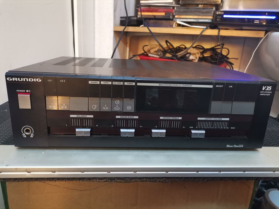 Grundig v35 pt piese sau restaurare