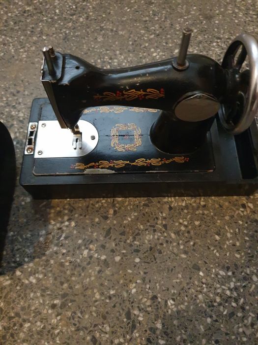 шевна машина 2 бр.