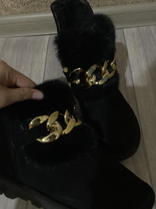 Женская обувь