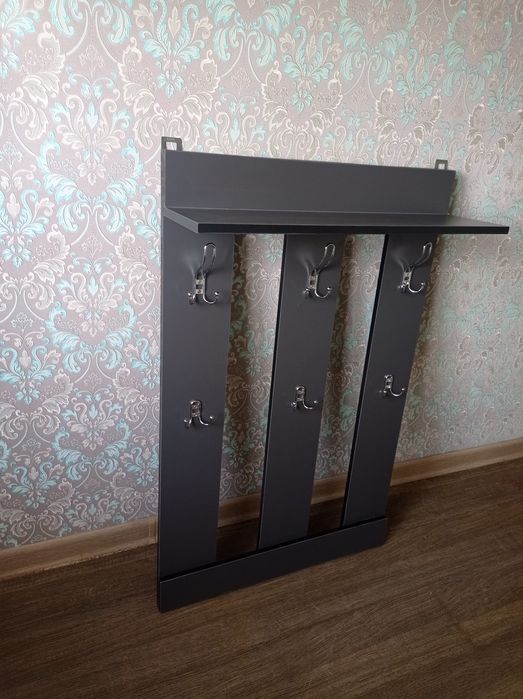 Вешалка настенная новая