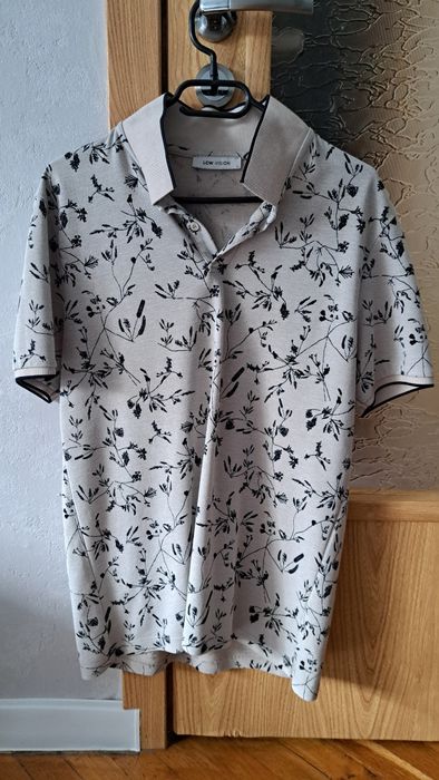 Тениски с къс ръкав с яка