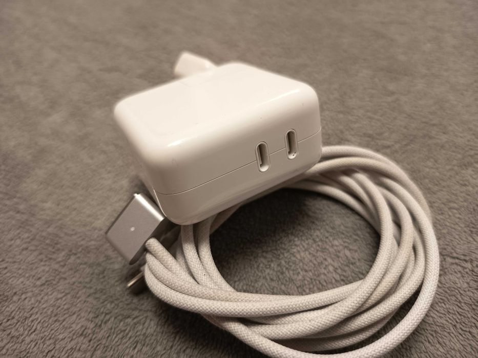 Incarcator Apple 35W 2x USB-C A2676 cu cablu MagSafe 3 A2363