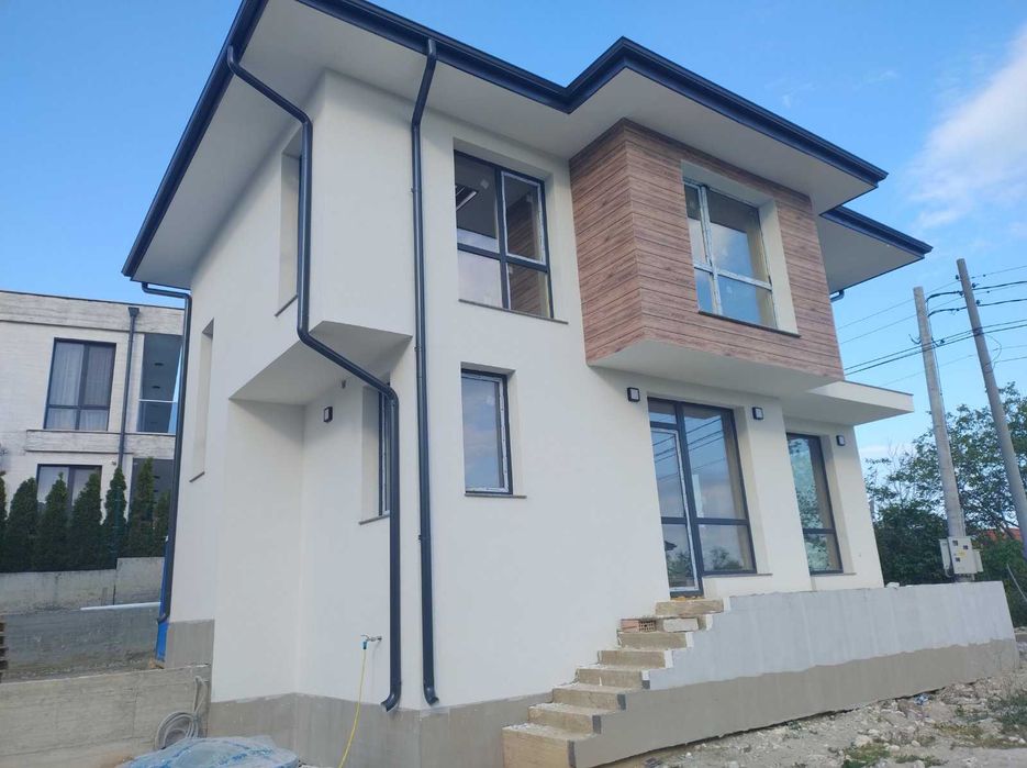 Продава се Къща в Варна, м-т Траката - 139 кв.м за 2080 €/кв.м - Снимка #1