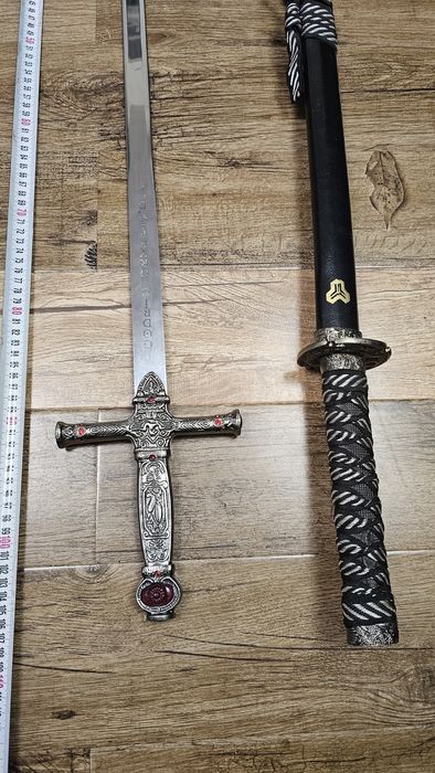 Săbii diferite modele