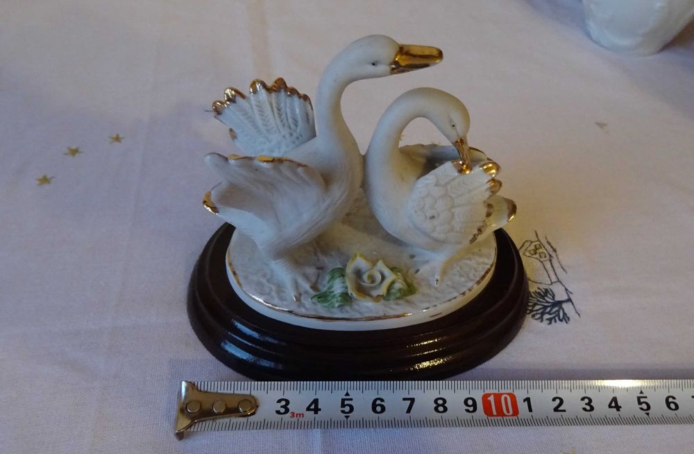 Красиви статуетки на Леонардо вентидж