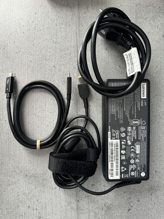 Dock Lenovo ThinkPad Thunderbolt 4 + incarcator 135W