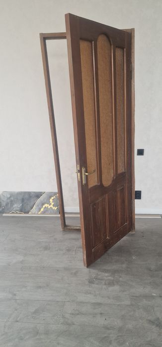 Продам межкомнатные двери