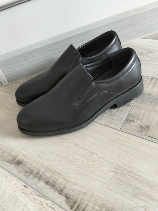 Продам туфли натуралки  39 42