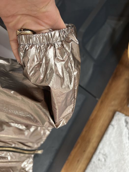 Costum CATO auriu metalizat