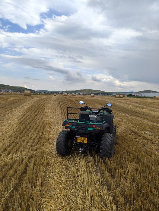 Vând ATV CFMOTO 450s