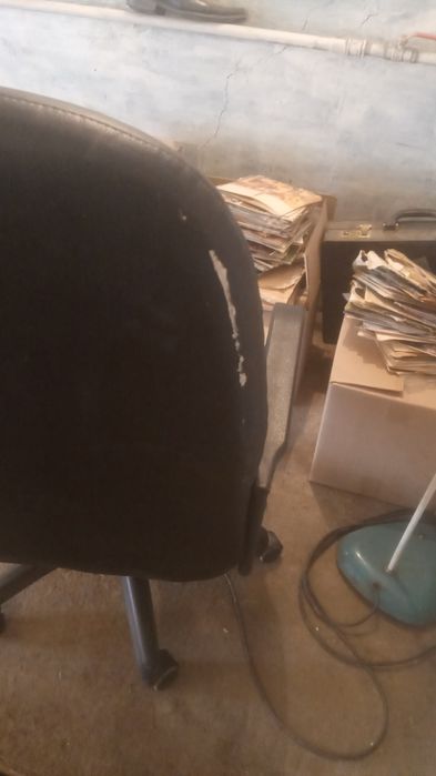 Продам офисный стул