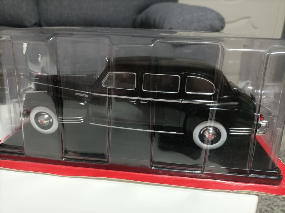 Модел метална количка ЗИС 110 и Латвия руски съветски