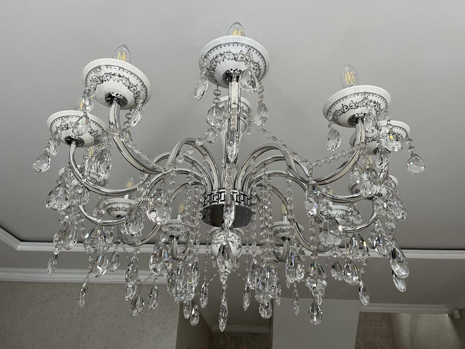 Люстра повесная для зала