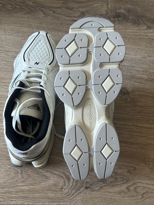 Adidasi new balance 9060 bej 42.5 noi