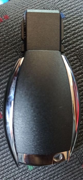 Хромирана кутия за ключ Мерцедес