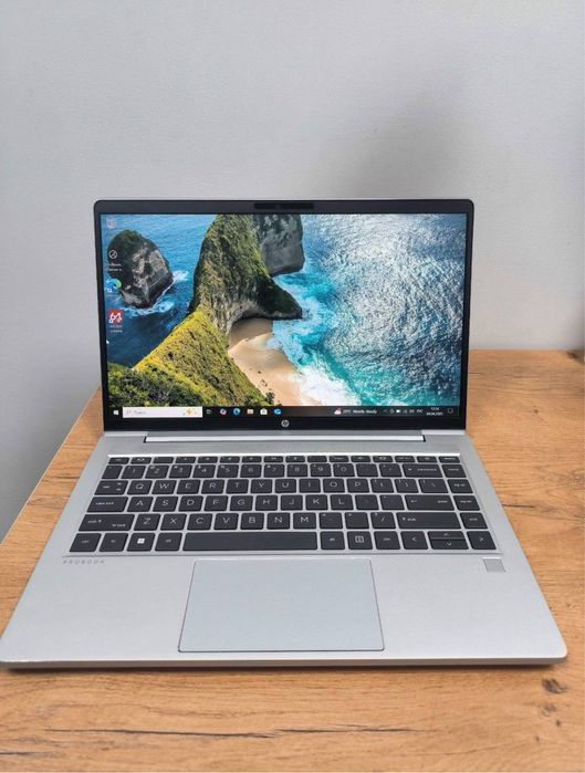 HP noutbook yangi sotiladi!