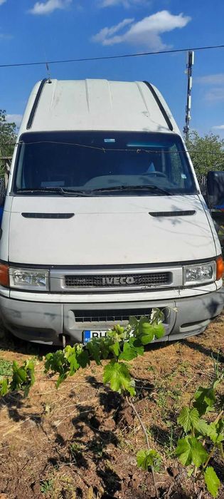 Товарен бус Iveco Daily