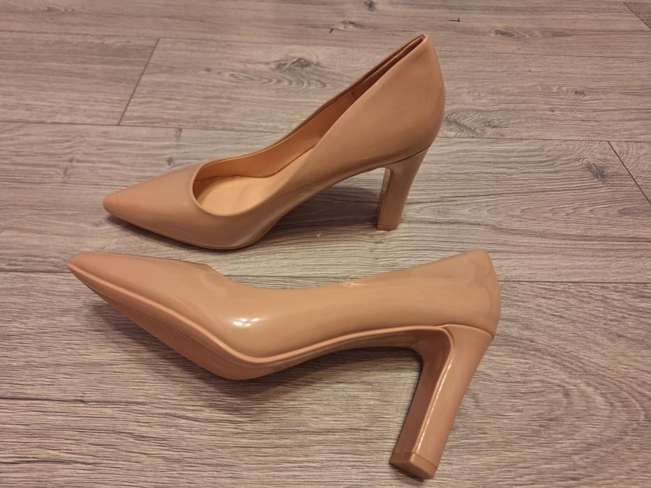 Официални обувки