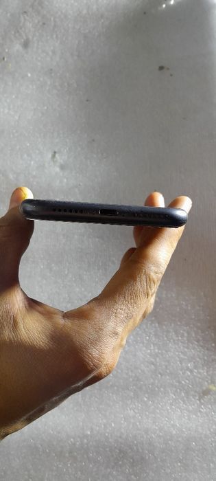 Iphone 11 pamit128 yomkost 84 kar/dak bor