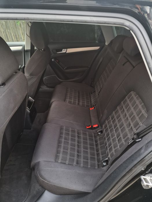 Vând Audi A4 B8.5