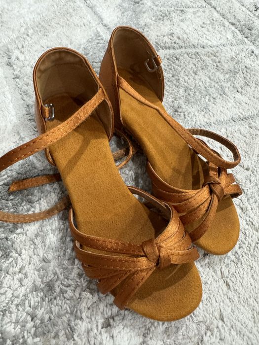 Туфли для бальных танцев