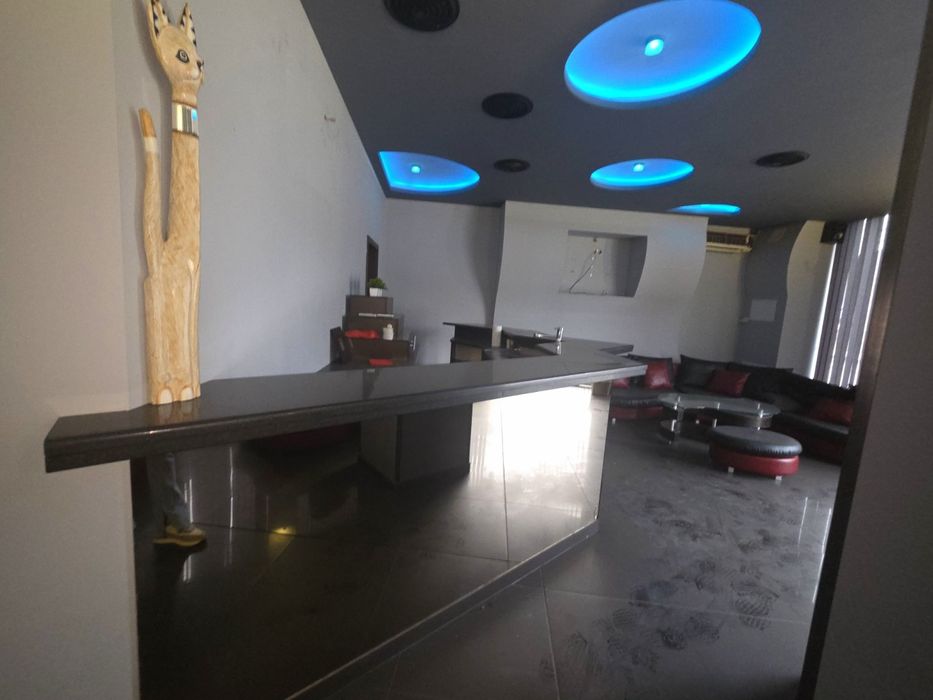 Заведение за продажба в центъра на гр. Кюстендил