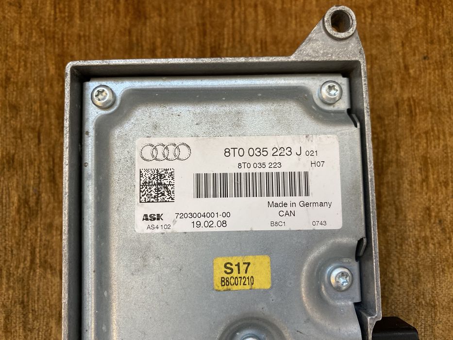Statie / Amplificator Audi A4 A5 Q5 : 8T0035223AH / 8R0035223F