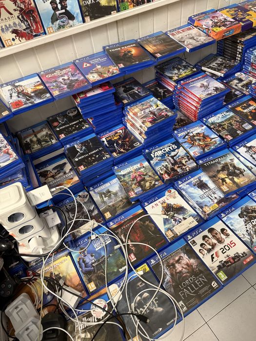 Pachet 100 jocuri PlayStation 4 PS4 originale sau separat 50 lei