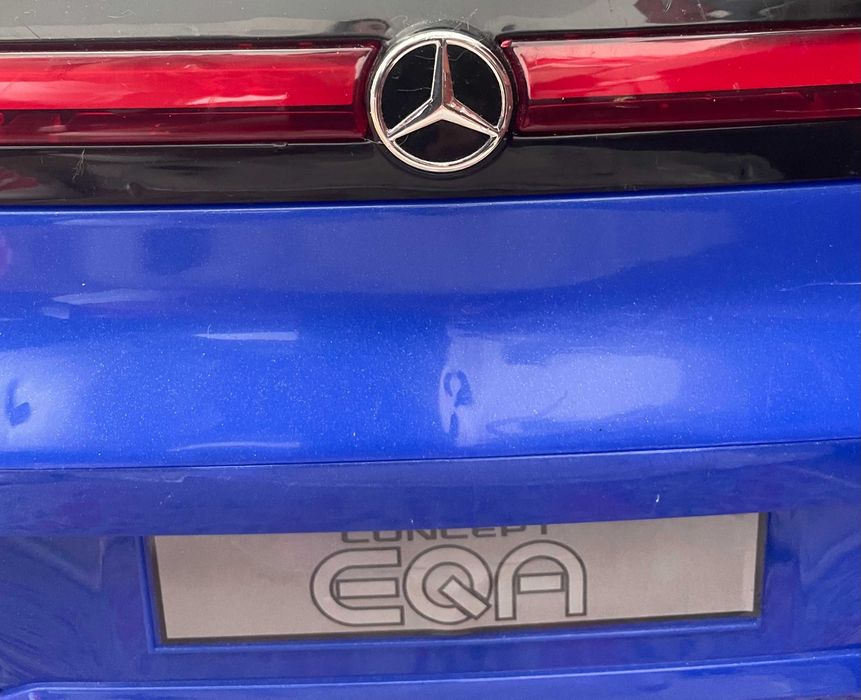 Masinuta electrica pentru copii Mercedes Benz EQA cu telecomanda