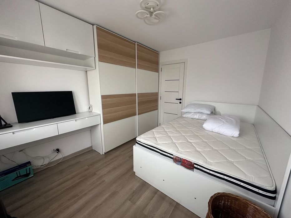 Ofer spre inchiriere apartament 3 camere