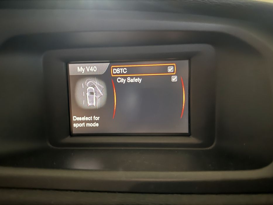 Vand volvo v40 d2 an 2014 adusa din Belgia in 2024