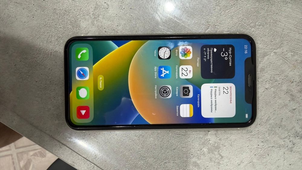 IPhone 11 в хорошем состоянии
