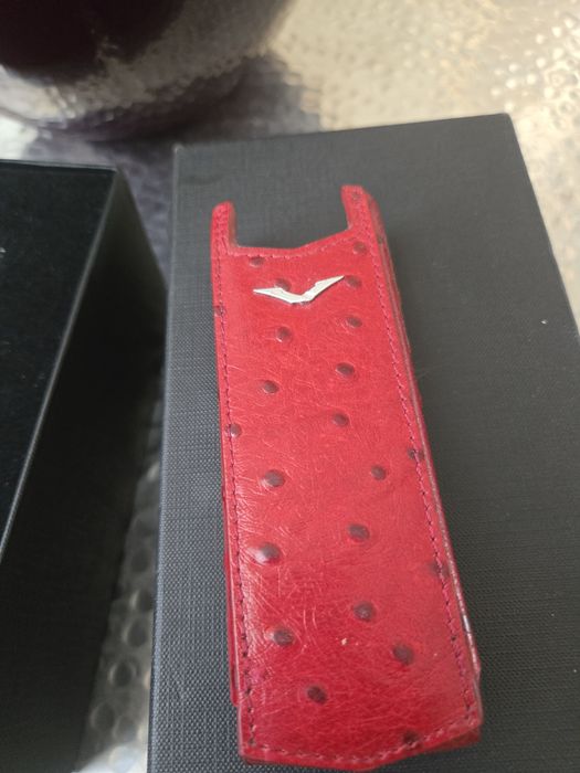 Vertu signature s