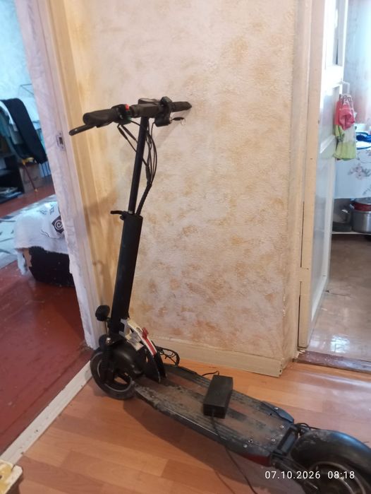 Продам электро самокат