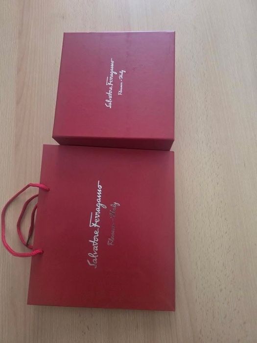 Curea Ferragamo noua