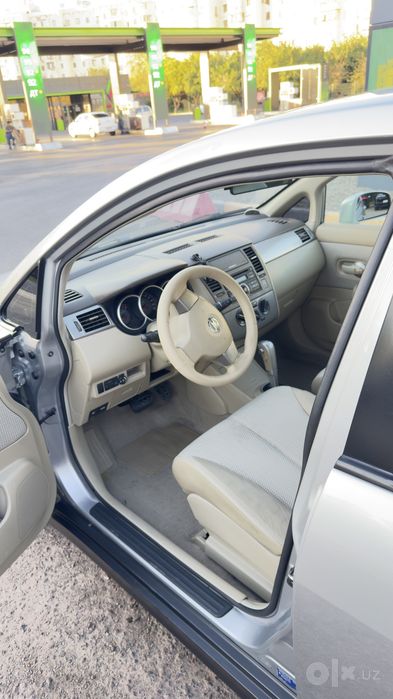Nissan tida 2008yil