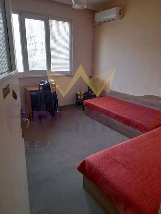 Продава се Двустаен апартамент в Варна, Погреби - 60 кв.м за 1899 €/кв.м - Снимка #2