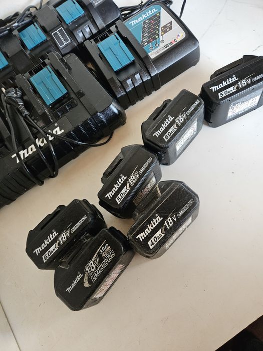 Vând încărcătoare, baterii makita