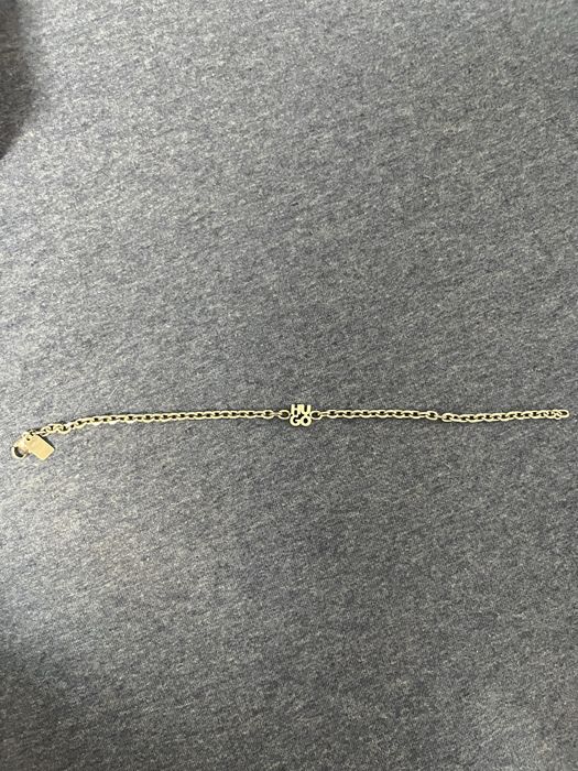 Гривна на HUGO BOSS
