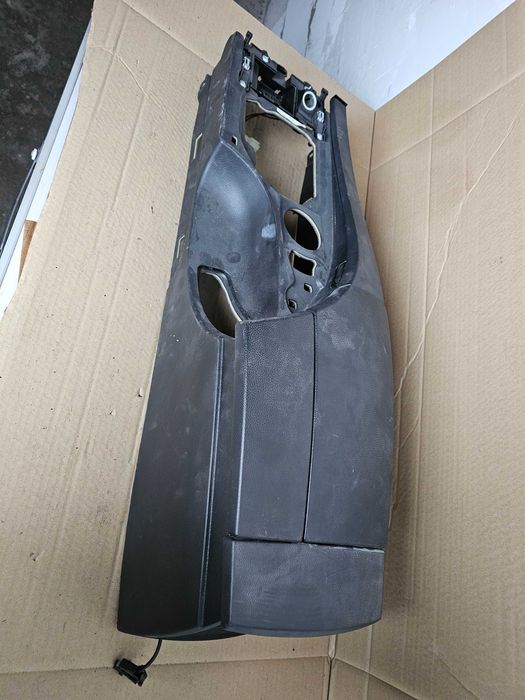 Бмв е60 е61 подлакътник