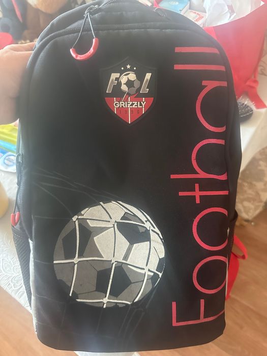 Продам рюкзак школьный