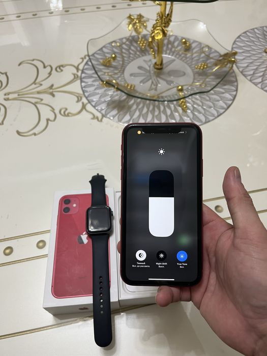 Срочно продам iphone 11 + apple watch 5 44 мм