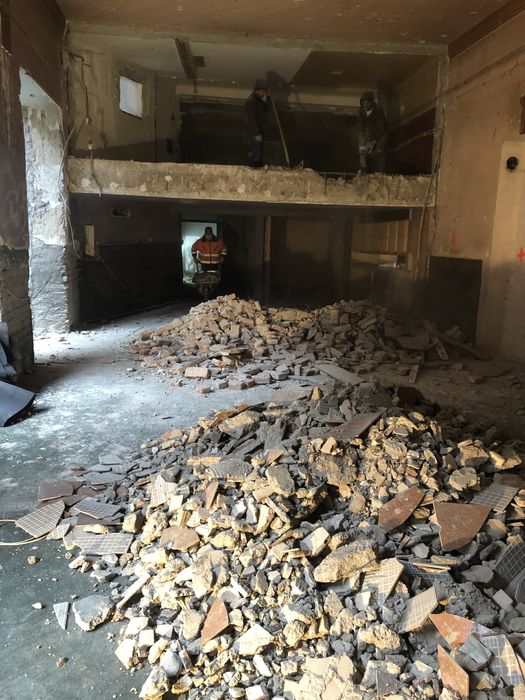 Pregatim apartamente pentru renovare,Spargem gresie,faianta,sapă,beton