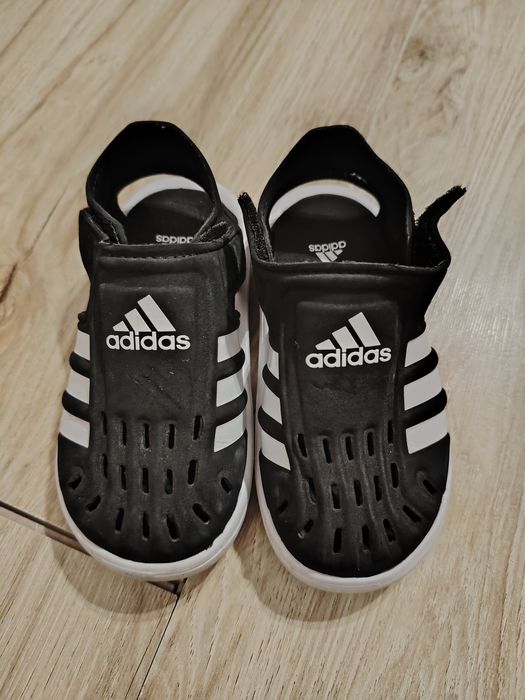 Sandale băieței 3 ani+