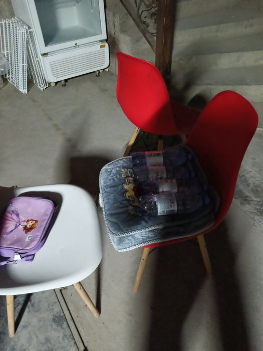 Стол стулья орындықтар