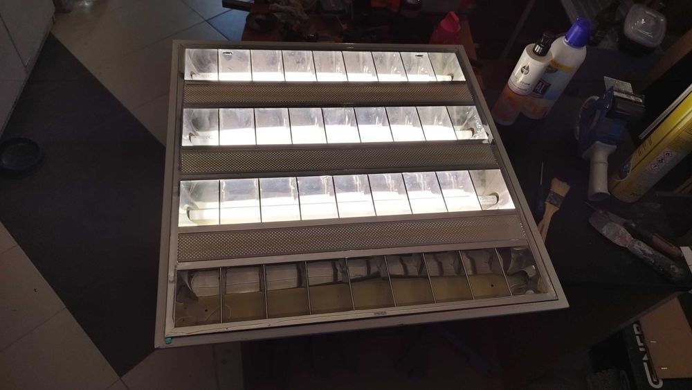 Луминисцентни осветителни - офис лампи на 60см