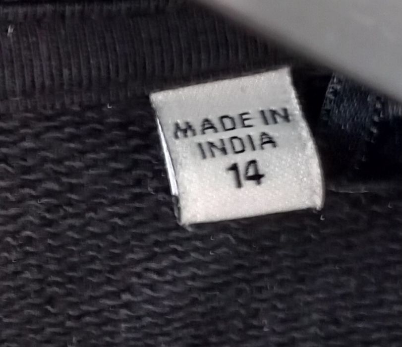 РАЗПРОДОЖБА-Нова оригинална Guess